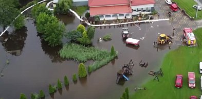 Awaryjna sytuacja w Bartniczce: Brynica wystąpiła z brzegów