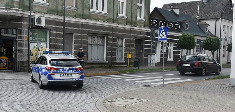 Potrącenie 79-letniej pieszej w Działdowie. Kobieta trafiła do szpitala