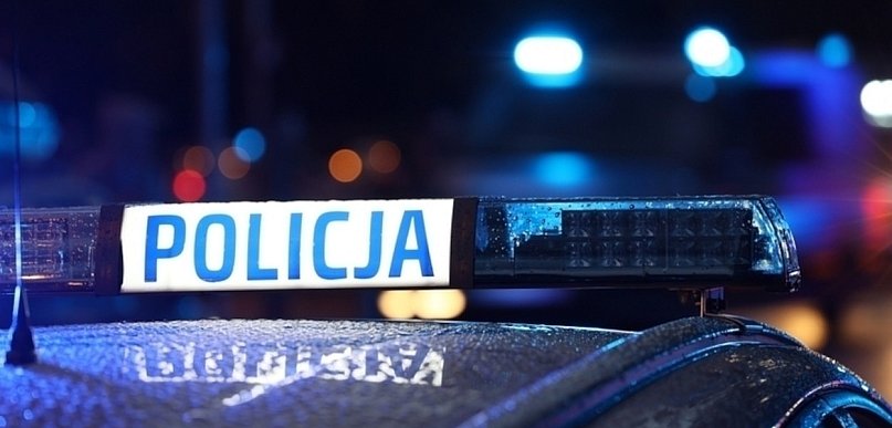 Pościg i czołowe zderzenie z radiowozem pod Koszelewami. 