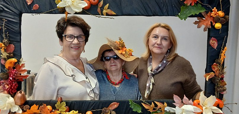 Jesienna zabawa taneczna w Dziennym Domu Senior+